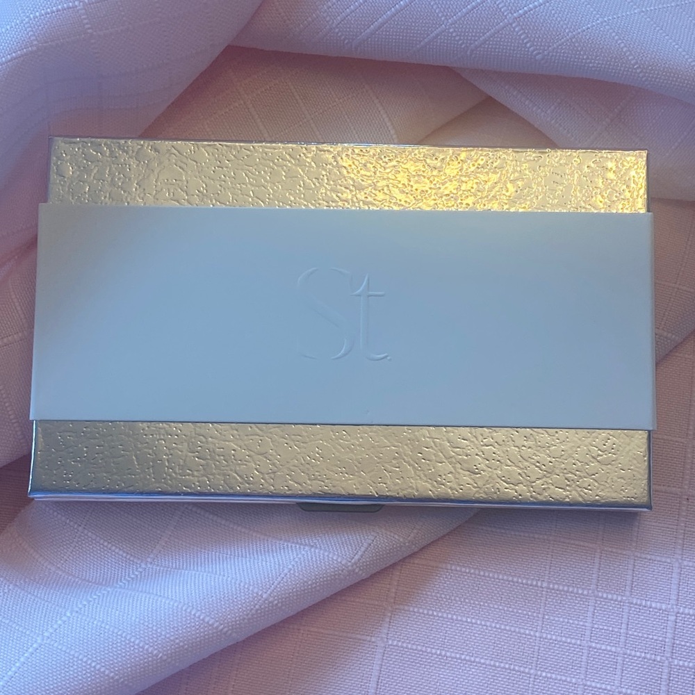 Seint pallet IIID 4 Silver Makeup Palette Case BRAND NEW